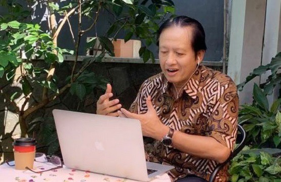 Usai Sindir Susi, Henry Subiakto Dituding Buzzer Pemerintah,Umar Syadat: Beraninya Nyerang Pakai Twitt Hinaan 