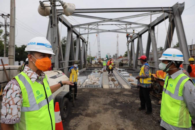 Jembatan Rembun Pekalongan Ditarget Selesai Akhir Februari, Ganjar: Kerjanya Seperti Rock and Roll