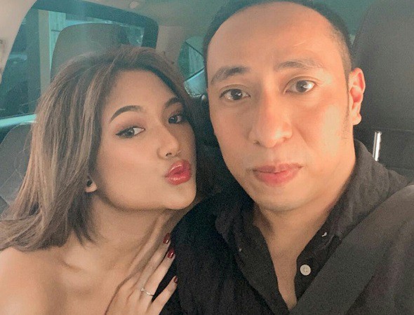 Mesra di Dalam Mobil Bareng Pacar, Netizen Galfok dengan Marion Jola: Cocokan Jadi Bapak