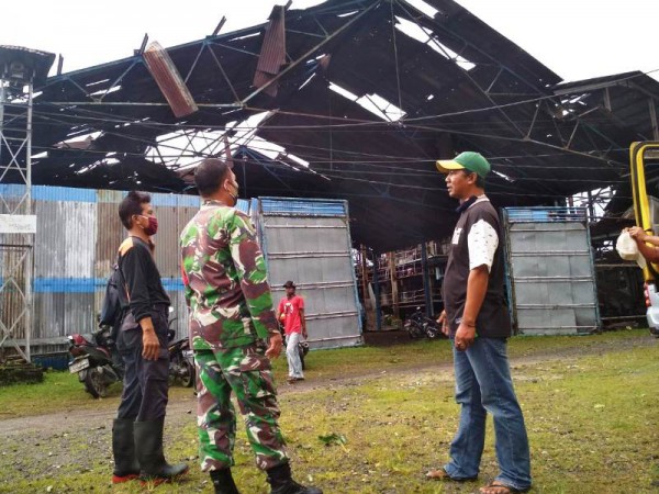 Empat Kecamatan di Brebes Diterjang Angin Kencang