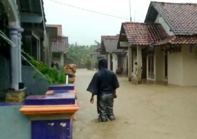 Sungai Babakan Kembali Meluap, Sejumlah Desa di Kecamatan Ketanggungan Diterjang Banjir