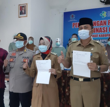 Usai Divaksin Tahap Kedua, Bupati Brebes Merasa Imunnya Tambah Kebal