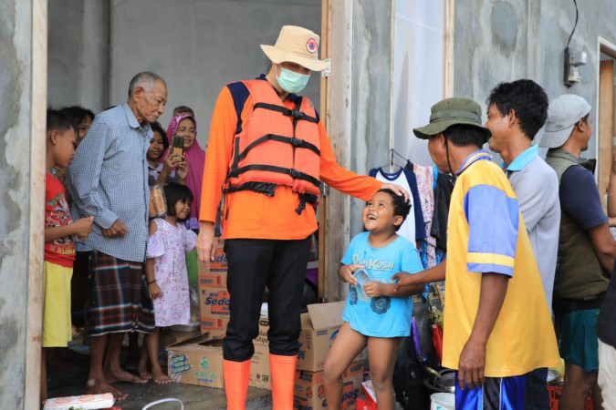 Dorong Kabupaten dan Kota Percepat Vaksinasi Nakes, Ganjar: Harus Cepat Dibereskan