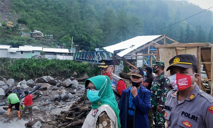 Enam Titik di Kabupaten Tegal Diterjang Banjir Bandang dan Longsor, Dua Villa di Guci Rusak