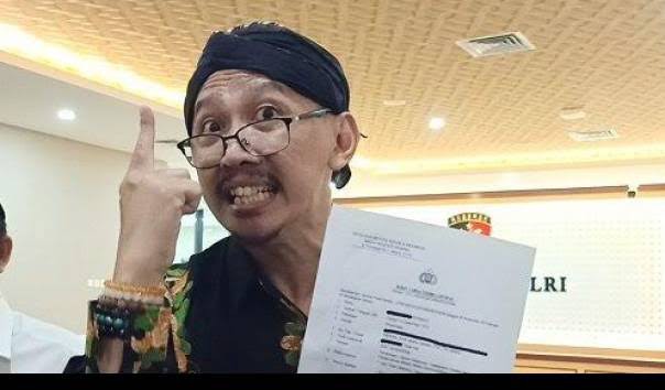 Digaji Bulanan dengan Nominal Besar, Abu Janda Akui Mendapat Jackpot saat Jadi Buzzer Jokowi