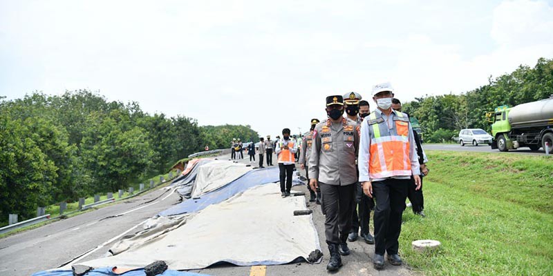 Amblas Tanpa Ada Deteksi Sebelumnya, Korlantas Berlakukan Contra Flow di KM 117 sampai 126 Tol Cipali