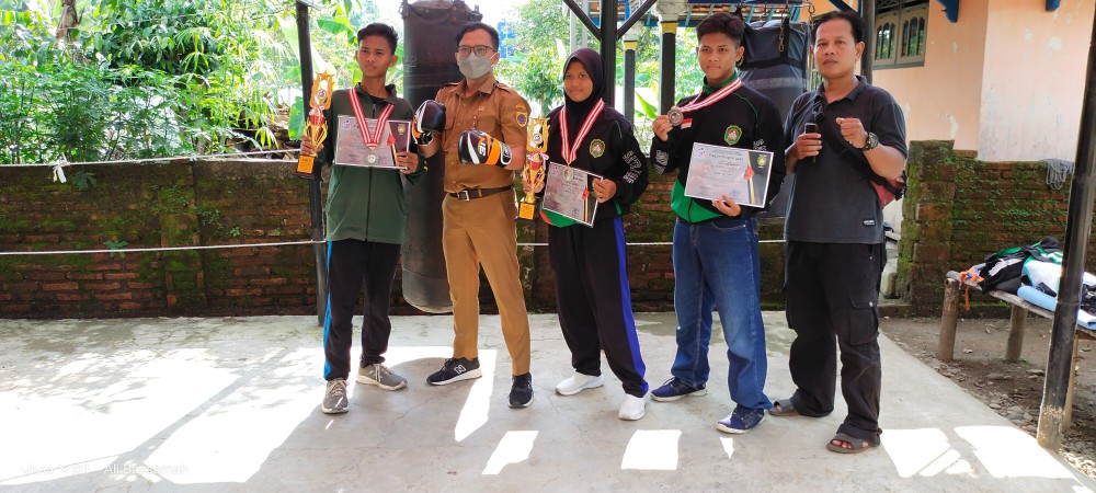 Dindikpora Brebes Apresiasi Tiga Petinju yang Raih Medali di Walikota Cup Tasikmalaya