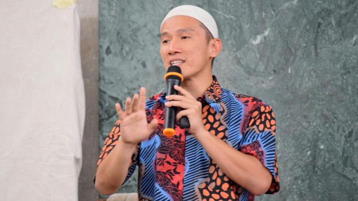 Soroti Legalisasi Investasi Miras, Ustaz Felix Siauw: Mabuk Kok Dianggap Kearifan Lokal