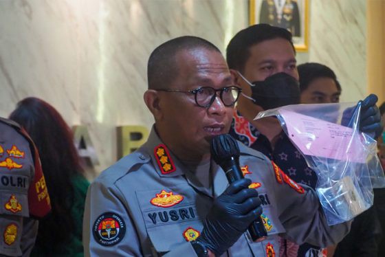 Donatur Aksi Terorisme Terungkap, Polisi: Foto HH dan ZA saat Hadiri Sidang dan Kegiatan FPI Masih Didalami