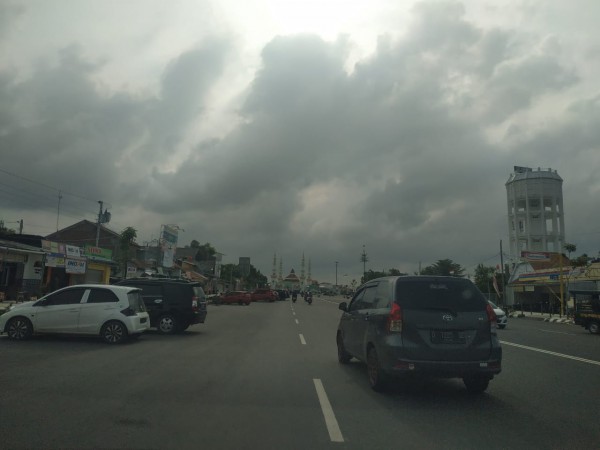Sepanjang Jl. Pancasila Dilarang Parkir, Polisi Akan Tilang dan Tindak Tegas Juru Parkirnya