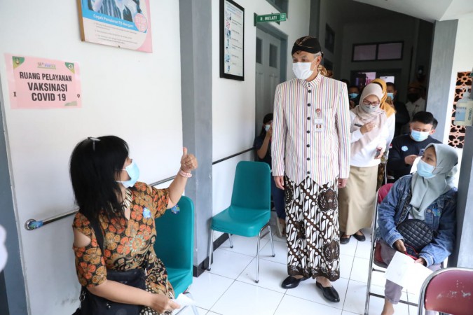 Pastikan Kontak Erat TKI Pembawa Virus Varian Baru Sudah Dites dan Diisolasi, Ganjar: Kita Nunggu Hasilnya