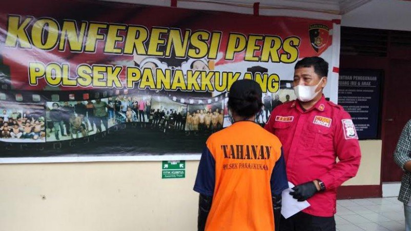 Siapkan Pisau di Belakang Celananya, Mahasiswi Pembunuh YouTuber Terancam Hukuman Mati