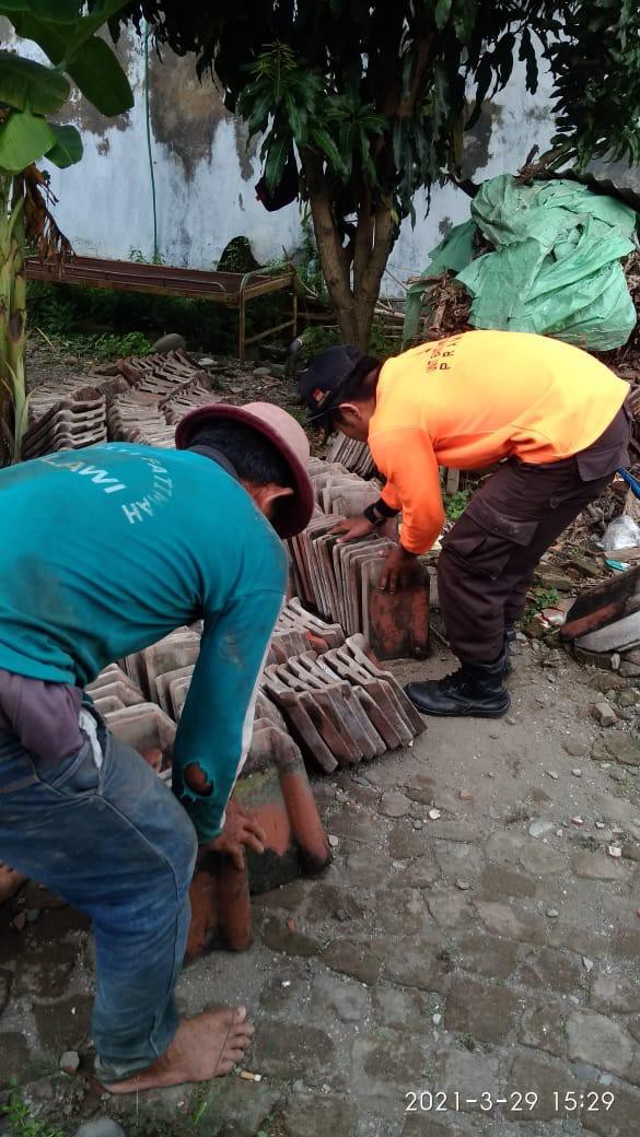 Pascaangin Puting Beliung, Pramuka Peduli Perbaiki Atap Rumah Warga