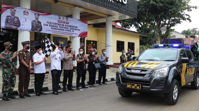 Penyemprotan Disinfektan di Pemalang Sasar 14 Kecamatan dengan Mobil Patroli