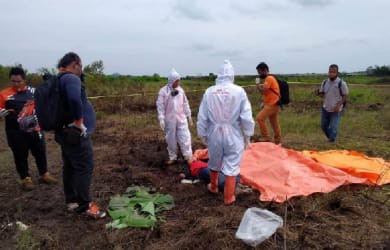 Rebutan Lahan, Pria Tembak dan Gorok Leher Warga, Sebilah Mandau Diamankan Polisi