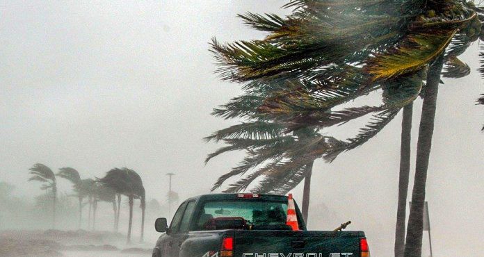 Setelah Rangkaian Gempa, Waspadai Tiupan Super Topan di Tanah Air