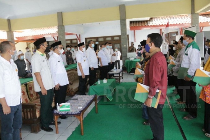 Guru Madrasah Hingga Marbot di Pemalang Dapat Bantuan Rp1 Miliar