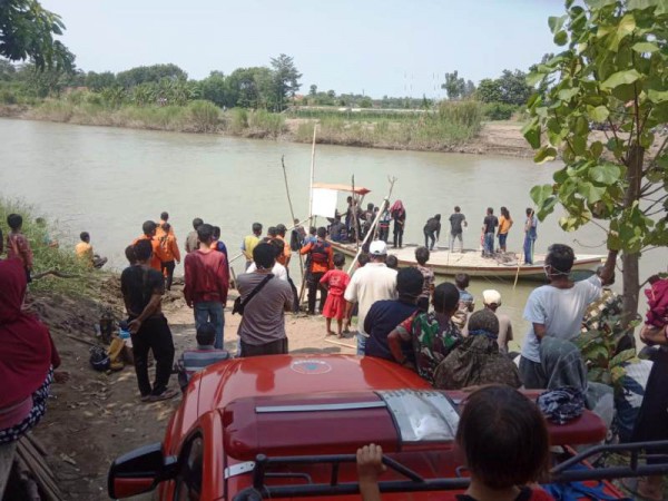 Epilepsi Kambuh saat Menyeberang, Pria yang Mendadak Nyemplung ke Sungai Pemali Terus Dicari Tim Penyelamat