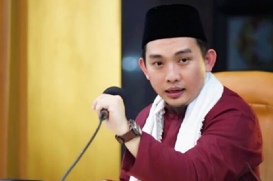 Dituduh Radikalis Karena Beda Pandangan, Ustaz Hilmi: Biasakanlah Menggunakan Akal