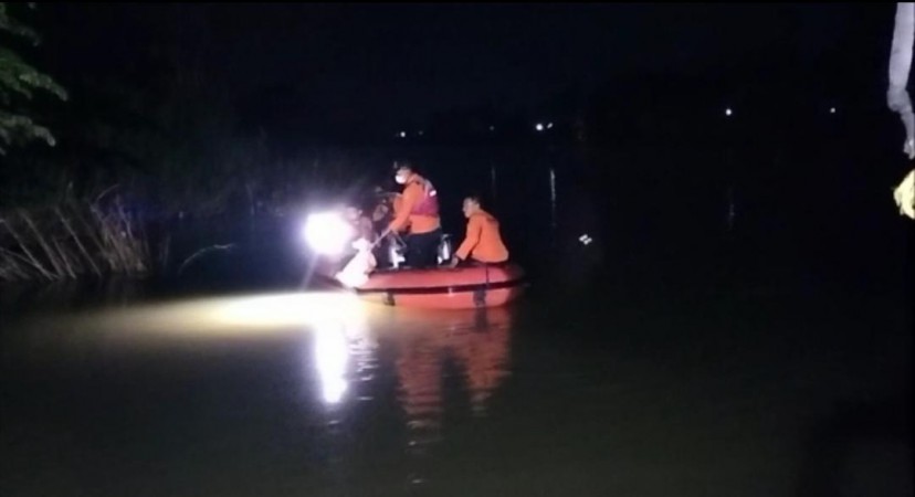 Diduga Epilepsinya Kambuh, Seorang Warga Brebes Tenggelam dan Hilang di Sungai Pemali