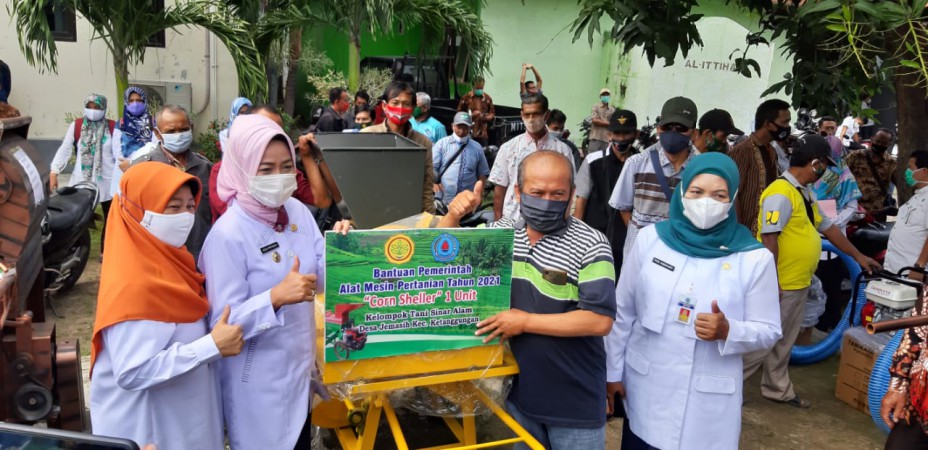 DPKP Brebes Salurkan 124 Alat Pertanian ke Poktan di 17 Kecamatan