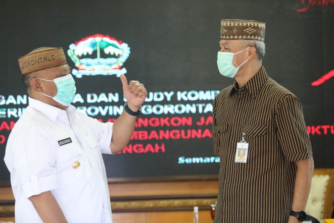 Soal Pengadaan Barang dan Jasa, Gubernur Gorontalo Diminta KPK Belajar ke Ganjar tentang Blangkon Jateng