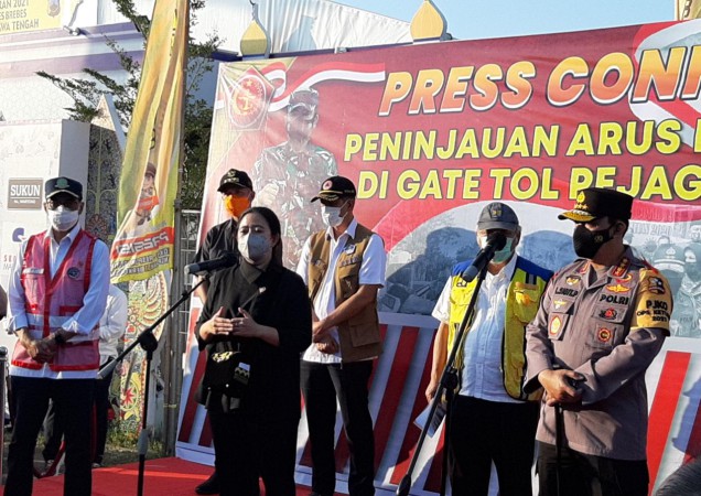 Pantau Larangan Mudik di Brebes, Ketua DPR RI Puan Maharani Bilang Begini ke Masyarakat