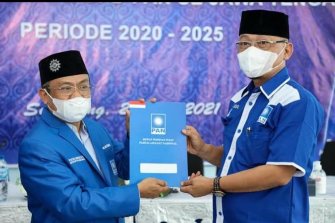 Tobidin Sarjum Nahkodai PAN Kabupaten Brebes Periode 2020-2025
