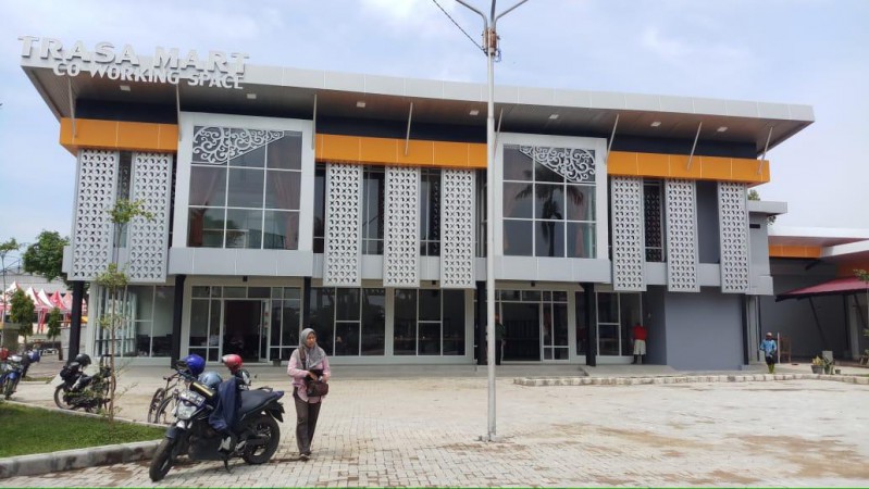Bupati Yakin UMKM Center Bisa Pulihkan Ekonomi di Kabupaten Tegal