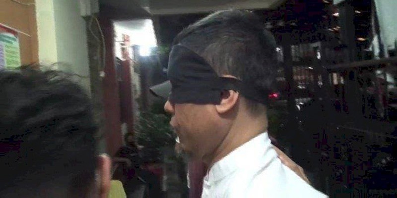 Munarman Belum Bisa Dijenguk Kuasa Hukum dan Keluarganya, Polisi: Itu Hak dari Penyidik