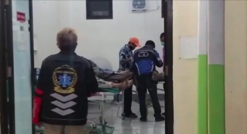 Ambulans Bawa Jenazah Serempet Truk, Dua Orang Tewas, Satu Lainnya Kritis