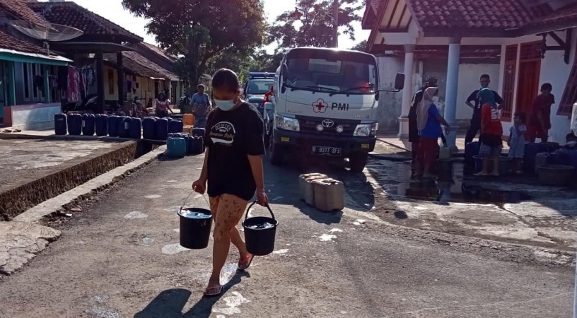 10.000 Liter Air Bersih Dikirim untuk Warga Desa Tamansari