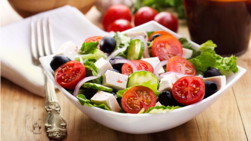 Empat Pilihan Salad Sehat dan Nikmat untuk Seimbangi Nutrisi Harian saat Puasa