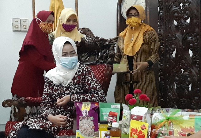 Fokus Klaster Bawang Merah, KemenkopUMK Bidik Rumah Produksi di Brebes