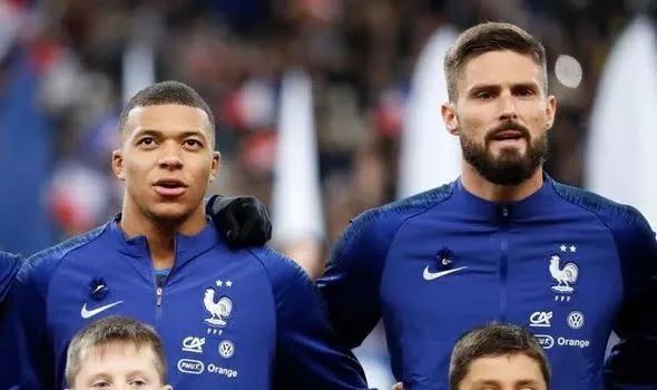 Lupakan Konflik dengan Giroud, Mbappe: Kami Berada di Sini untuk Mewakili Prancis, Itu yang Penting