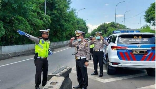 Melintas di Tol dan Papasan dengan Polisi, Alexway Mengaku Bertugas di Mabes Polri Tapi Malah Mau Kabur saat D