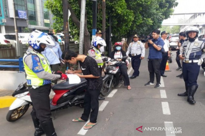 Polisi Resmi Berlakukan Aturan Tilang Baru, Ini Poin-poin yang Dijadikan Dasar Sanksinya