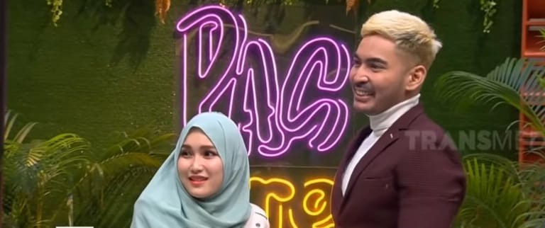 Lihat Ayu Ting Ting Pakai Jilbab, Robby Purba Terpana: Saya Nikahi Detik Ini Juga