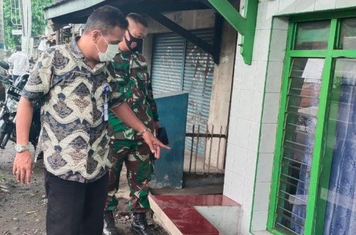 Diduga Sakit, Warga Ditemukan Tergeletak dan Meninggal Dunia di Depan Sebuah Rumah