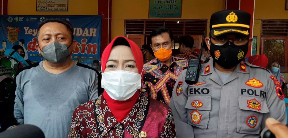 Menjelang PTM, Ribuan Tenaga Pendidik di Brebes Disuntik Vaksin