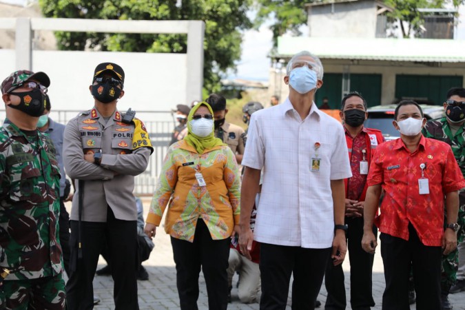 Kabupaten Semarang Zona Merah, Acara Nikahan Maksimal 10 Orang, Ganjar Terjun Langsung Cek Penanganan