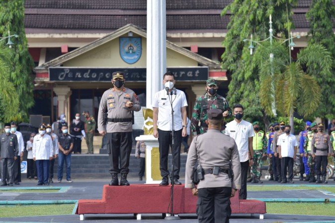 Bangkit Lawan Covid-19, Hajatan Dihentikan Lagi, Mal sampai Lesehan Dibatasi sampai Pukul 21.00 WIB