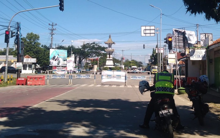 PPKM Darurat, Jalur Protokol Pemalang Ditutup, Lampu Kota Dipadamkan Tiap Malam