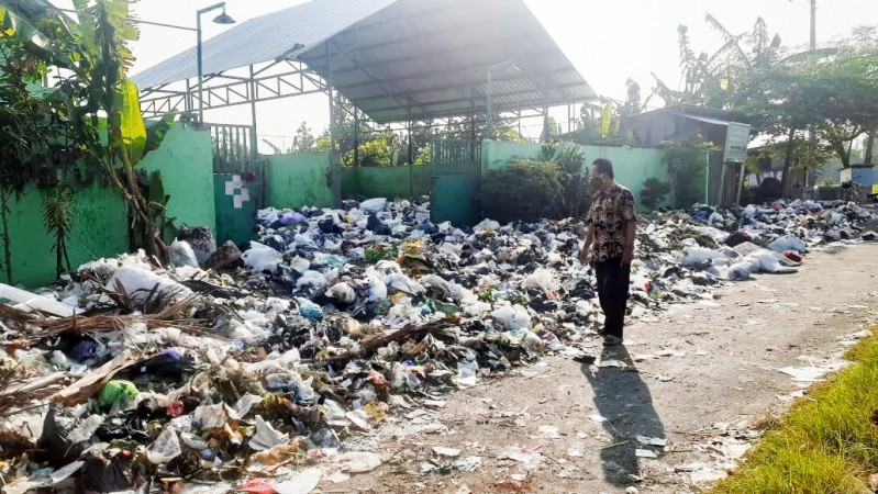 Gara-gara PPKM Darurat, Sampah di Pemalang Menumpuk