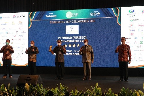 Pindad Raih 2 Penghargaan Di Top CSR Awards 2021