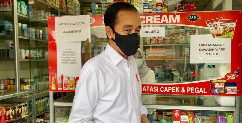 Kritisi Blusukan Jokowi, Rocky Gerung: Bagaimana Mungkin Ada Uang Rp1.200 Triliun, Tapi Obat Kosong