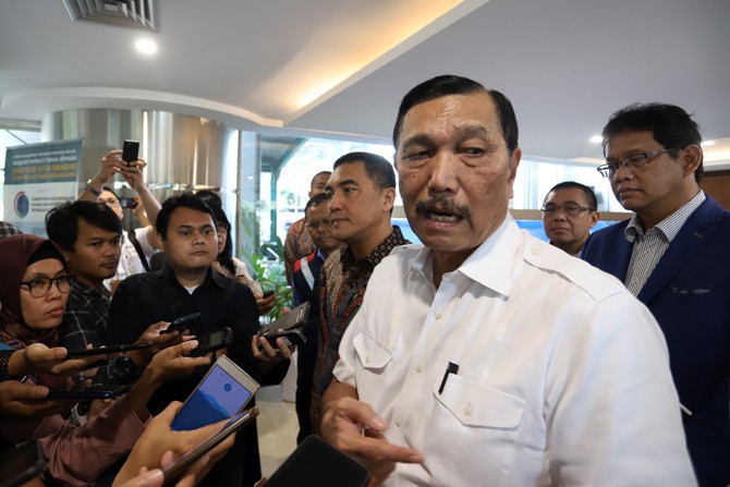 Marah Dibilang Kondisi Covid-19 di Indonesia Tak Terkendali, Luhut Pandjaitan: Nanti Saya Tunjukkin ke Mukanya