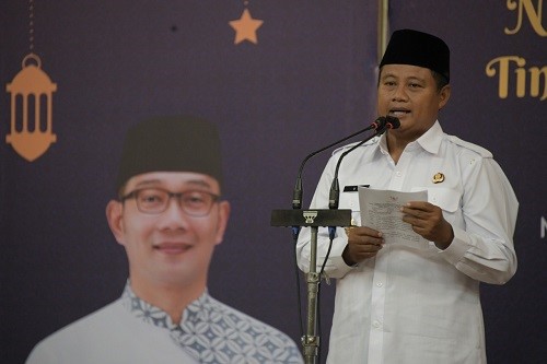 Uu Ruzhanul Hadiri Peringatan Nuzulul Qur'an Tingkat Provinsi