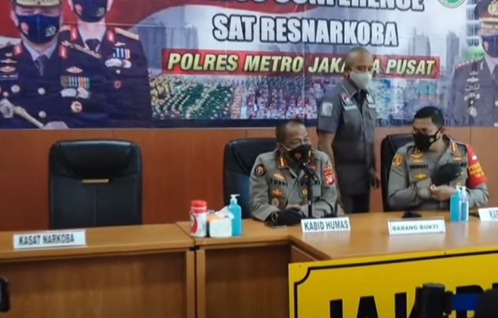 Jumpa Pers, Nia Ramadhani dan Ardi Bakrie Tak Dihadirkan, Ruhut Sitompul: Kenapa?