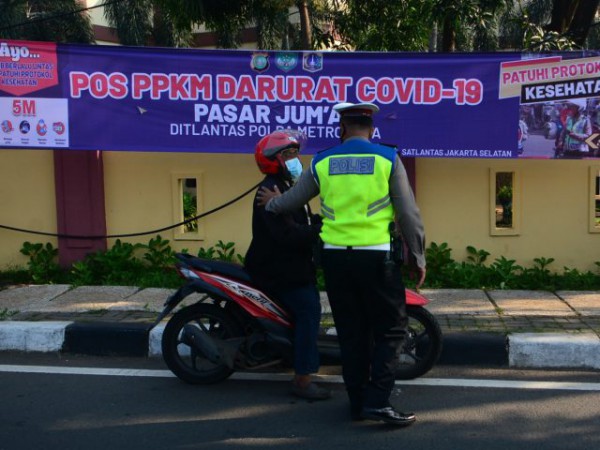 Tak Hanya Penyekatan, Polisi Juga Akan Lakukan Tes Swab Antigen Acak ke RT/RW, Melawan Akan Disanksi Tegas!